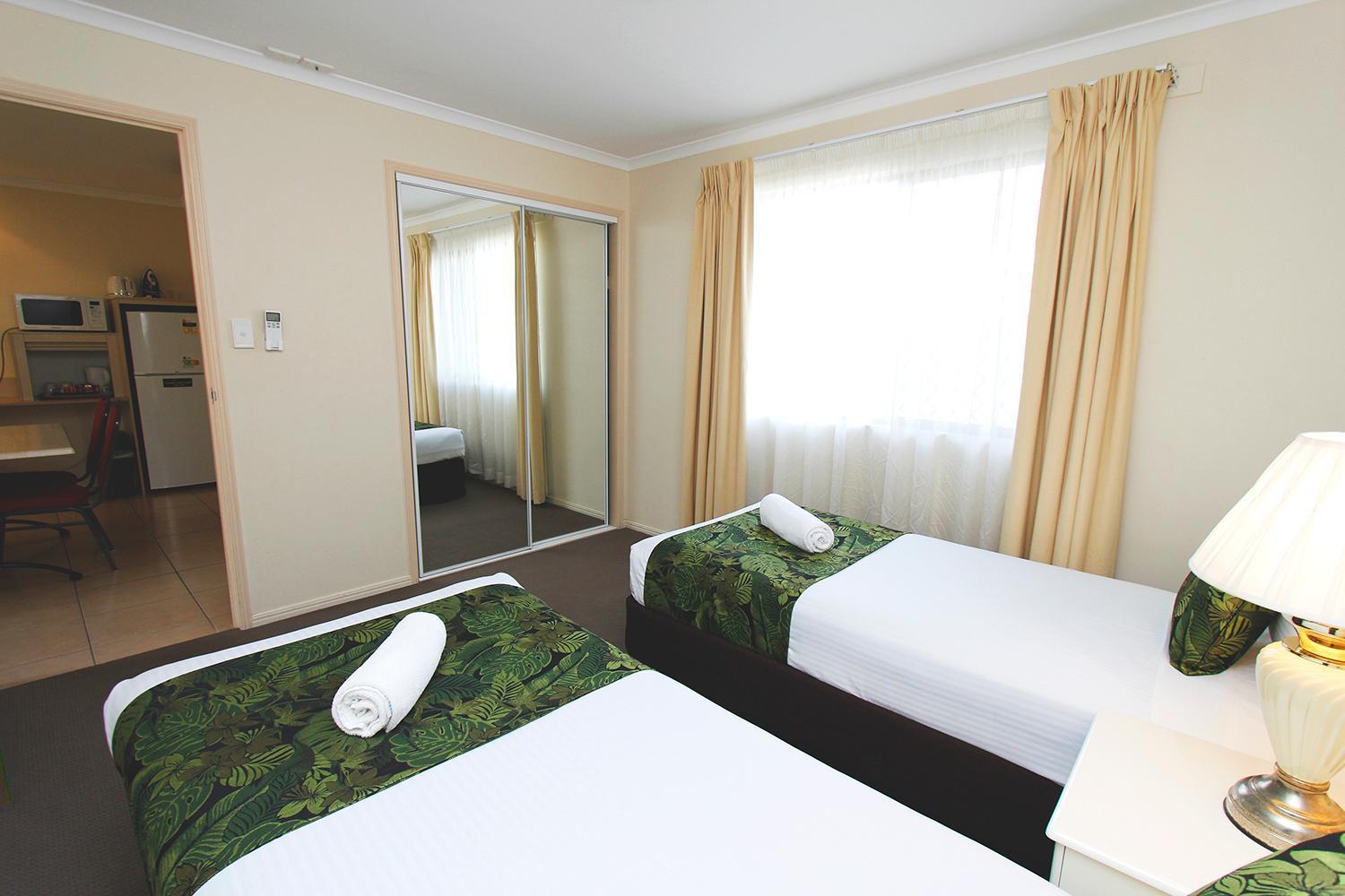 The Palms Motel Chinchilla Εξωτερικό φωτογραφία