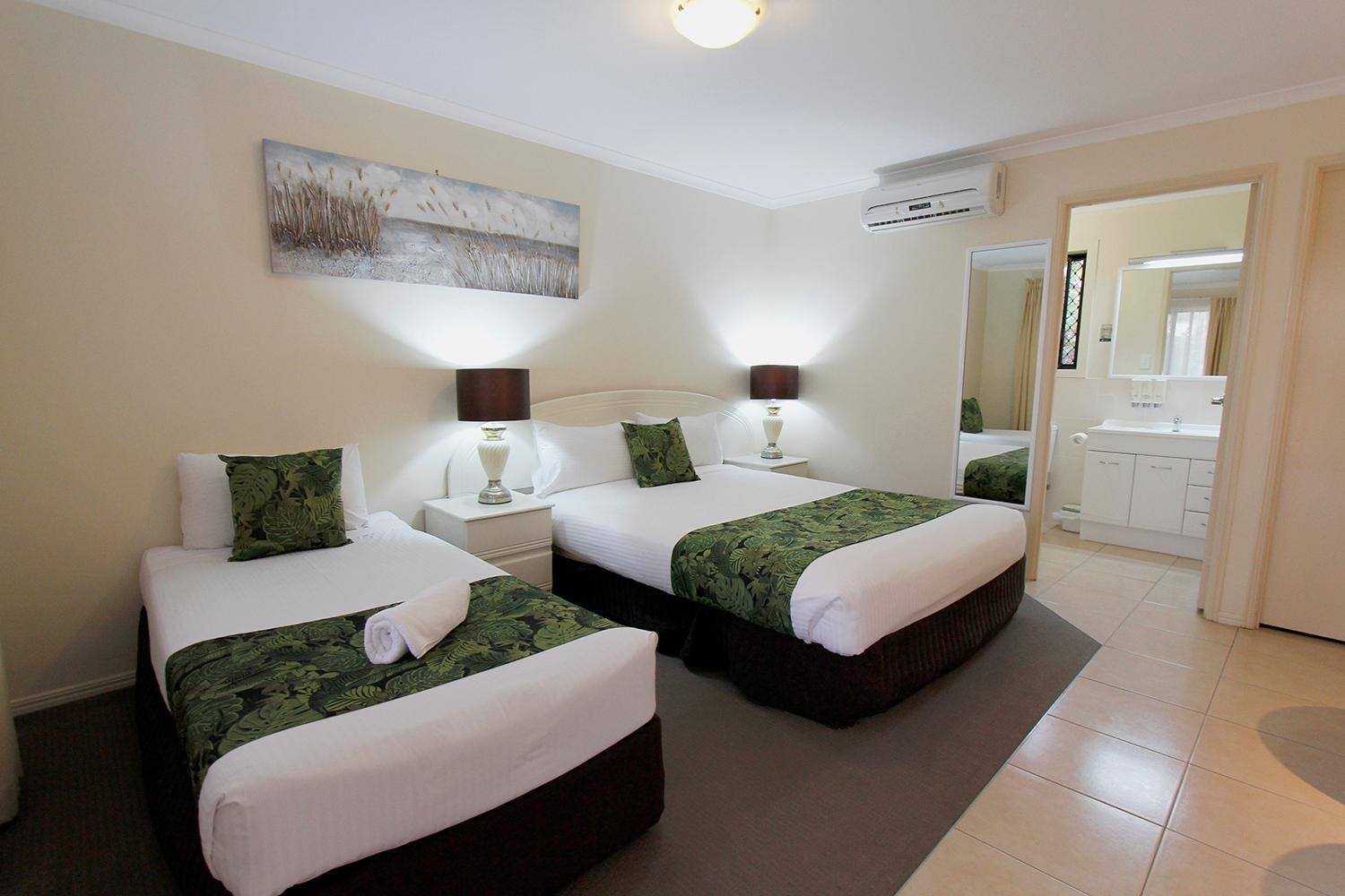 The Palms Motel Chinchilla Εξωτερικό φωτογραφία