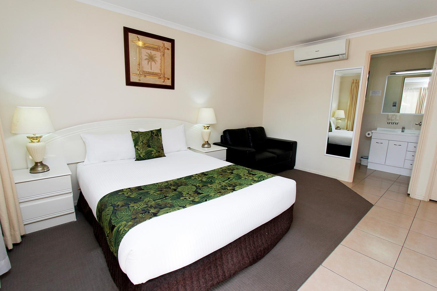 The Palms Motel Chinchilla Εξωτερικό φωτογραφία