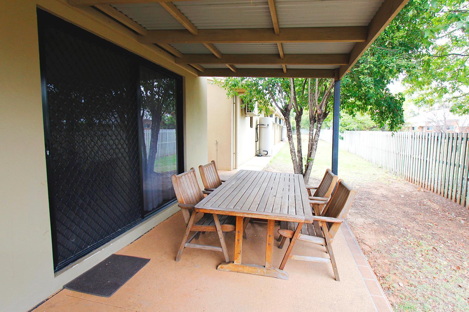 The Palms Motel Chinchilla Εξωτερικό φωτογραφία