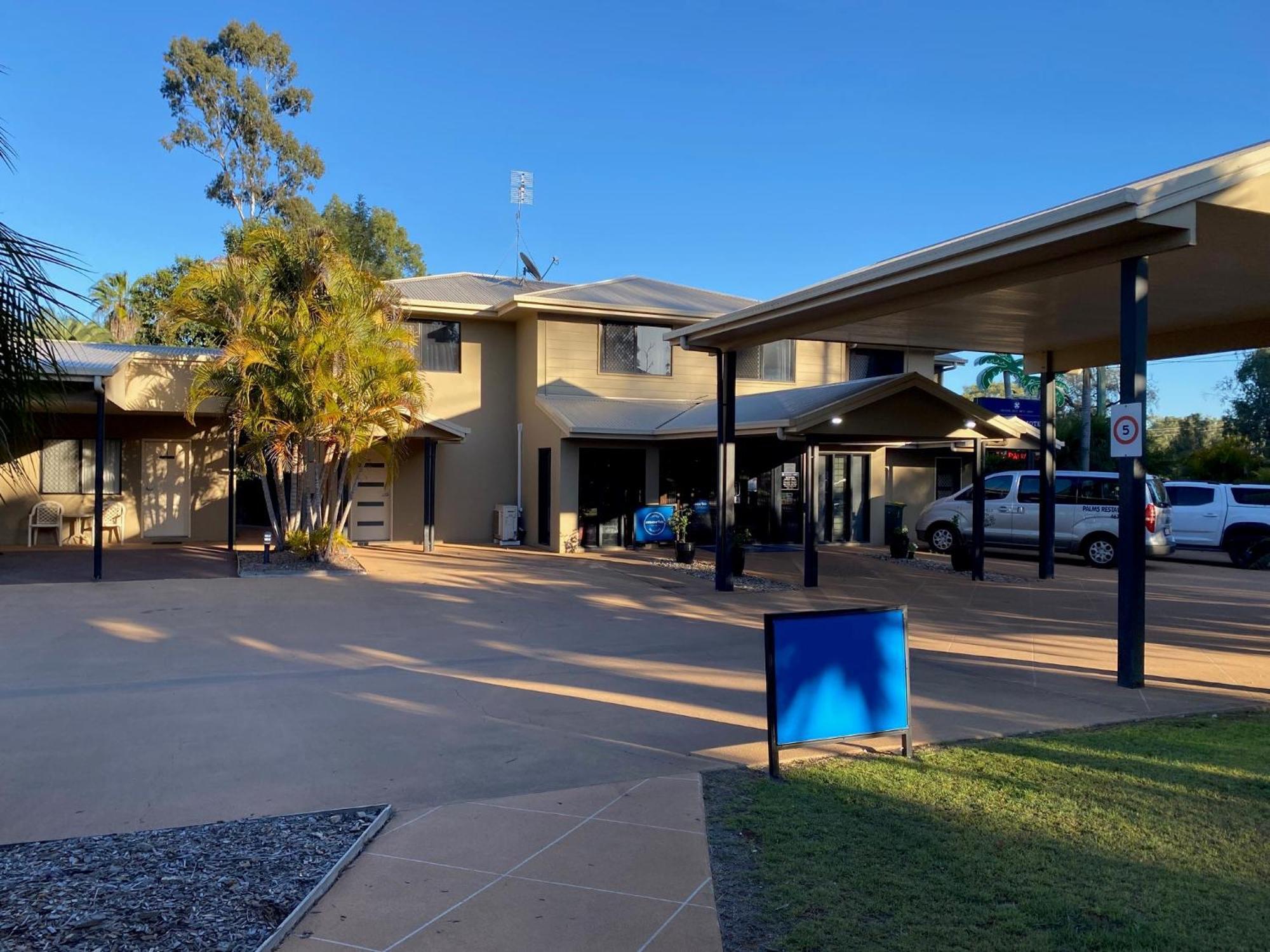 The Palms Motel Chinchilla Εξωτερικό φωτογραφία
