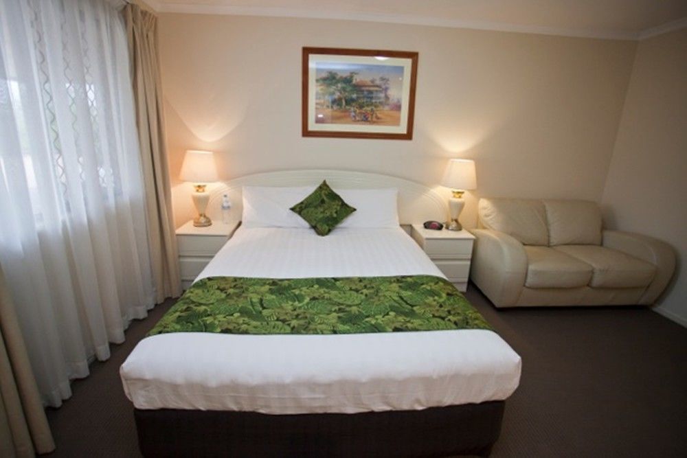 The Palms Motel Chinchilla Εξωτερικό φωτογραφία